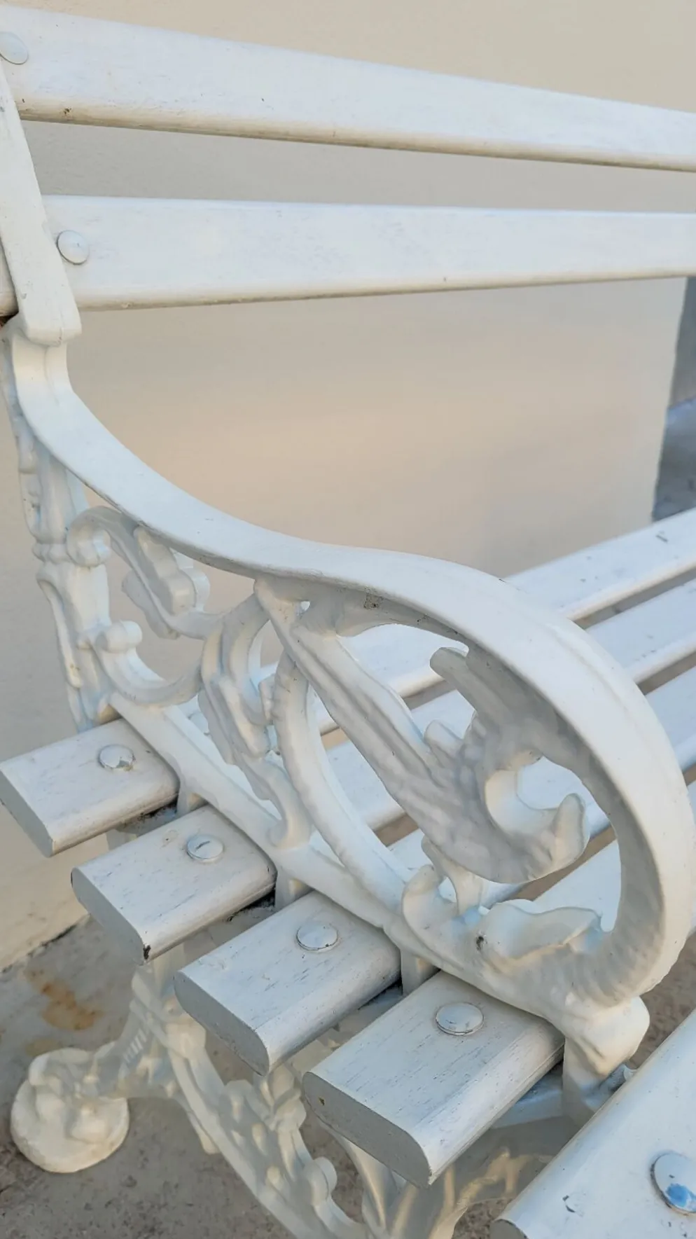Banc de jardin signé Godin en fonte de maison bourgeoise