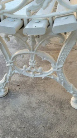 Banc de jardin signé Godin en fonte de maison bourgeoise