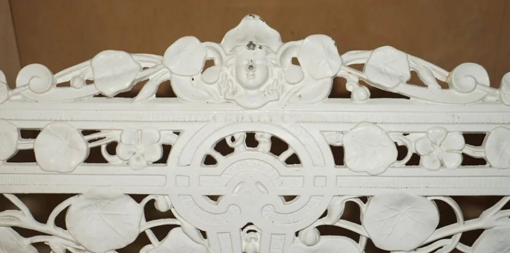 Banc de jardin style victorien 1870 motif Capucine Coalbrookdale