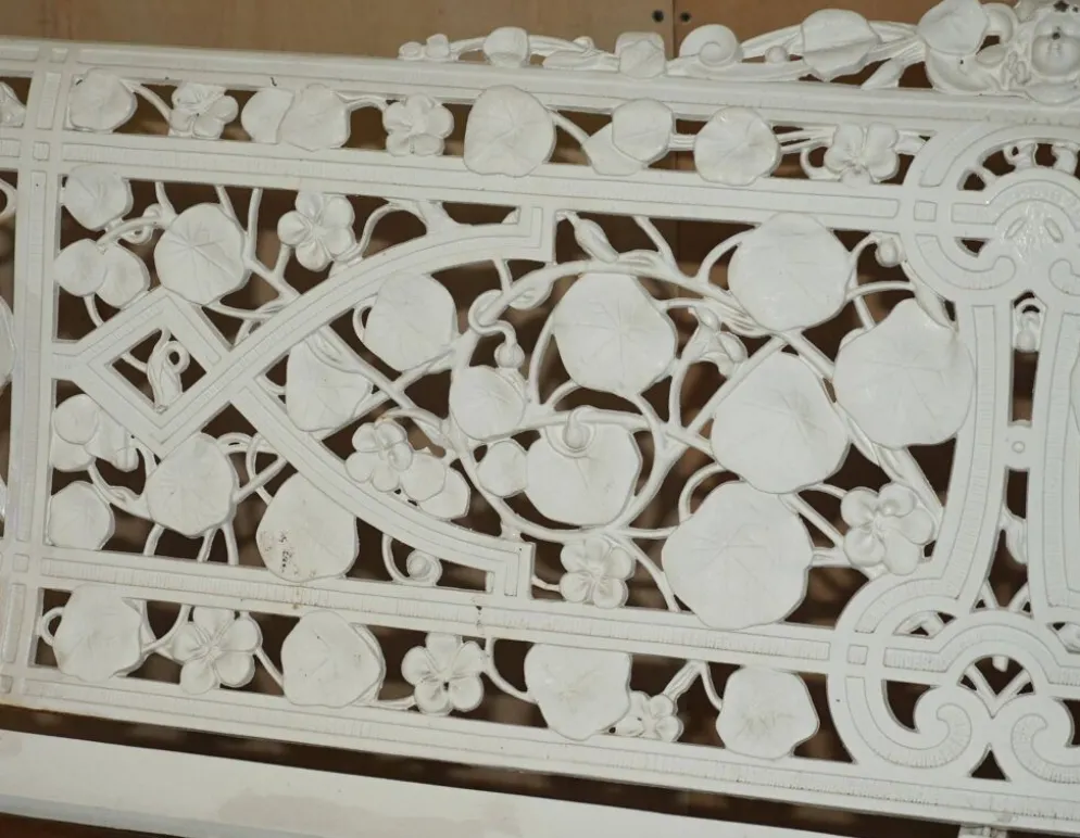 Banc de jardin style victorien 1870 motif Capucine Coalbrookdale