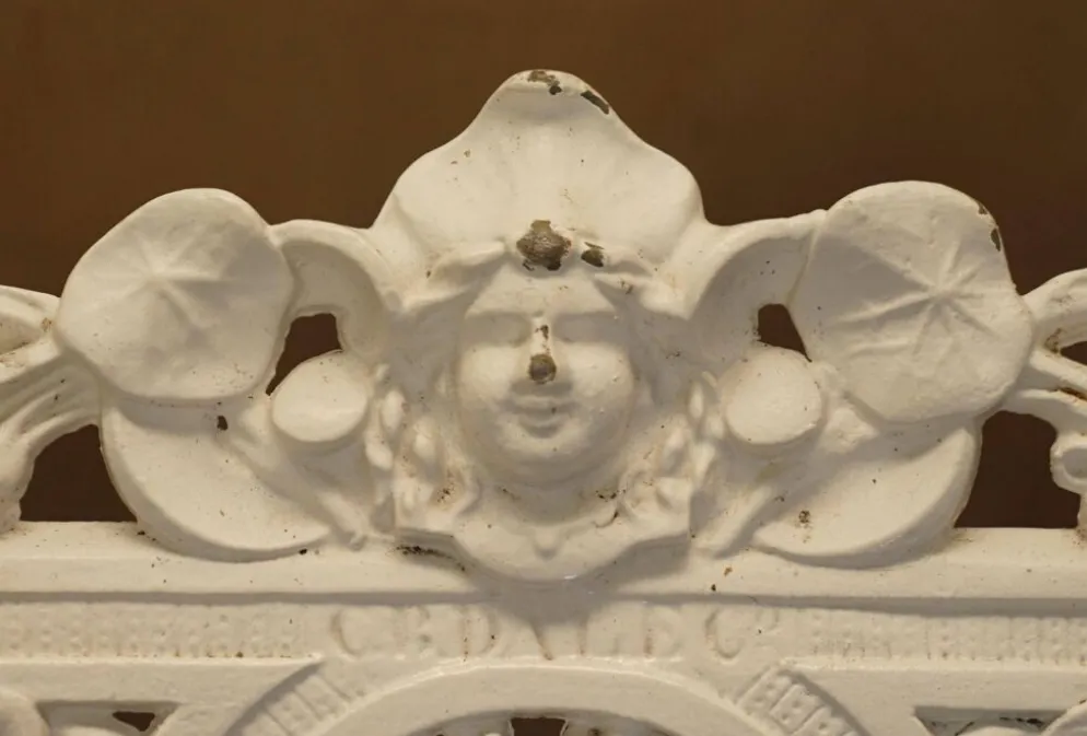 Banc de jardin style victorien 1870 motif Capucine Coalbrookdale