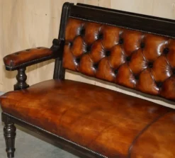 Banc de pub victorien Chesterfield en cuir restauré