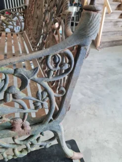 Banc en fonte