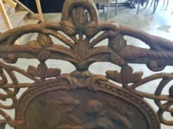 Banc en fonte