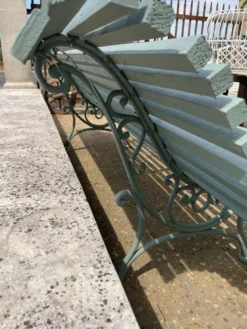 Banc fonte et bois