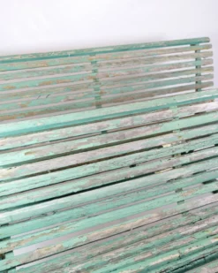 Bancs de parc français antiques peints en couleur verdâtre des années 1930