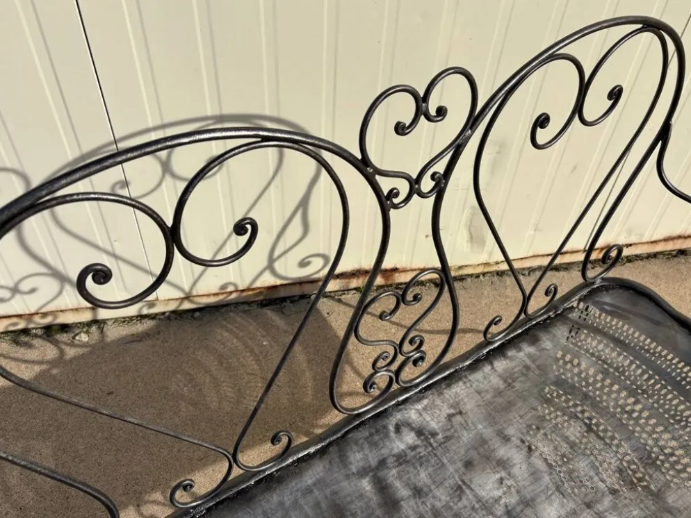 Banquette de jardin en fer forgé