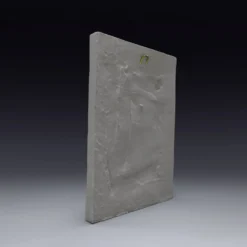 Bas-relief en plâtre d'une feuille d'acanthe.