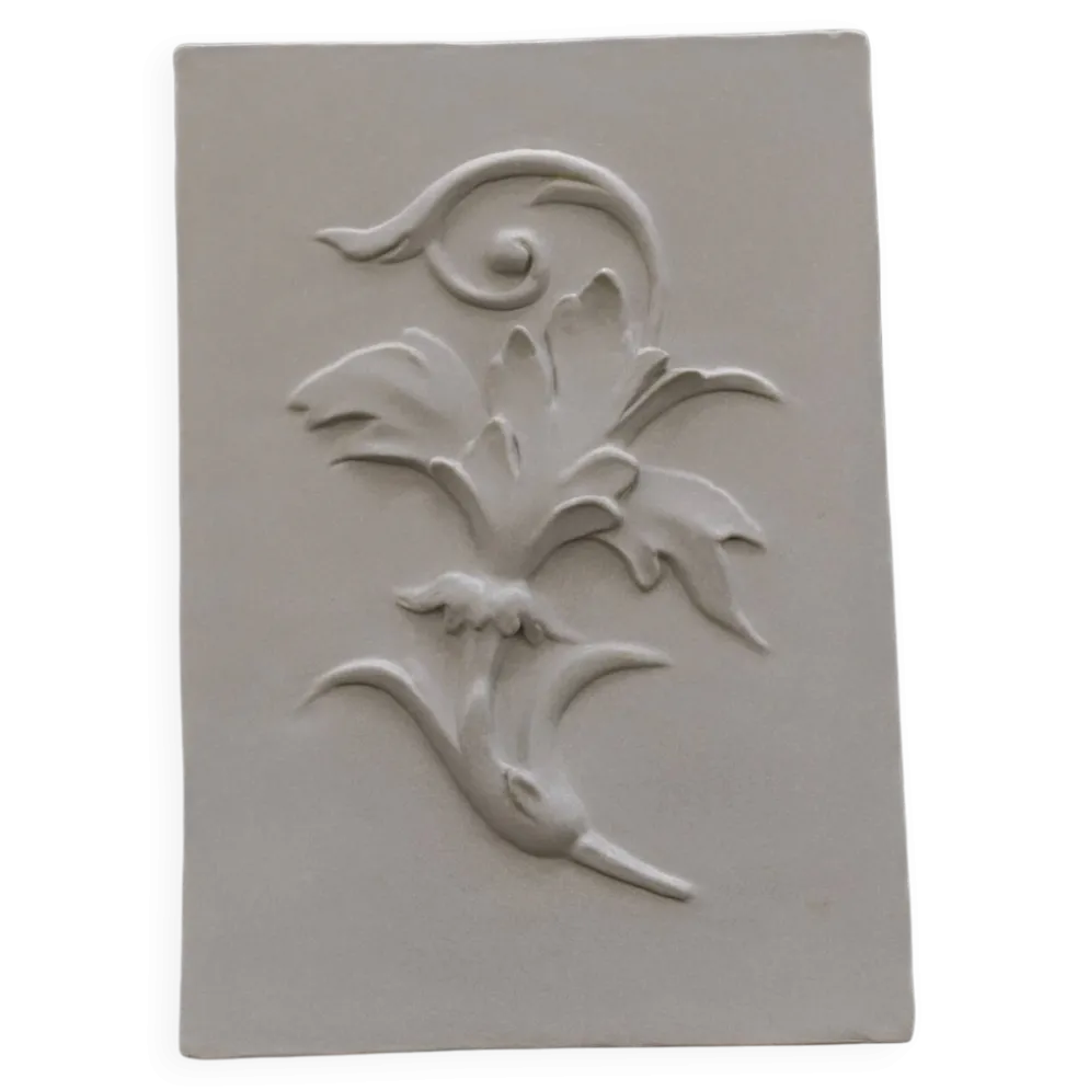 Bas-relief en plâtre feuille d’acanthe – style baroque