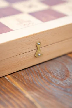 Beech wood chess board, new, with pieces in original box