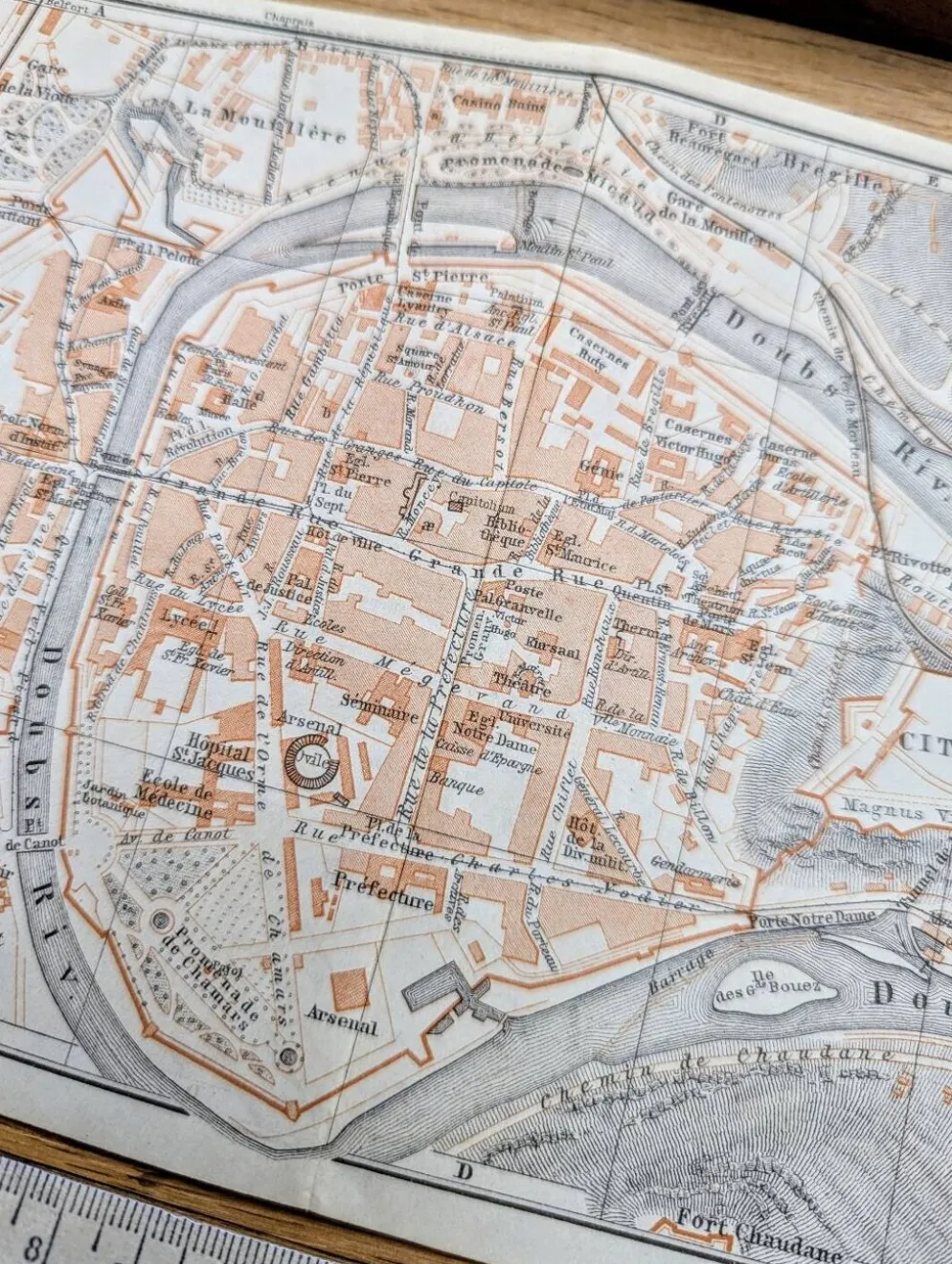 Besançon, Doubs, plan original imprimé en 1908.
