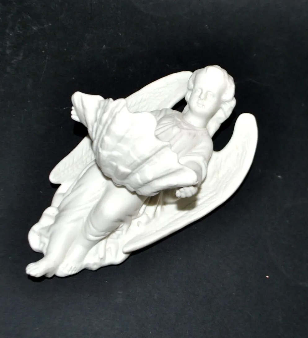 Bénitier ange ancien en biscuit porcelaine de Sèvres signé MF