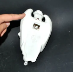 Bénitier ange ancien en biscuit porcelaine de Sèvres signé MF