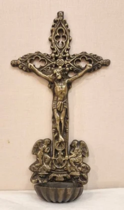 Bénitier en bronze d'époque fin XIXe
