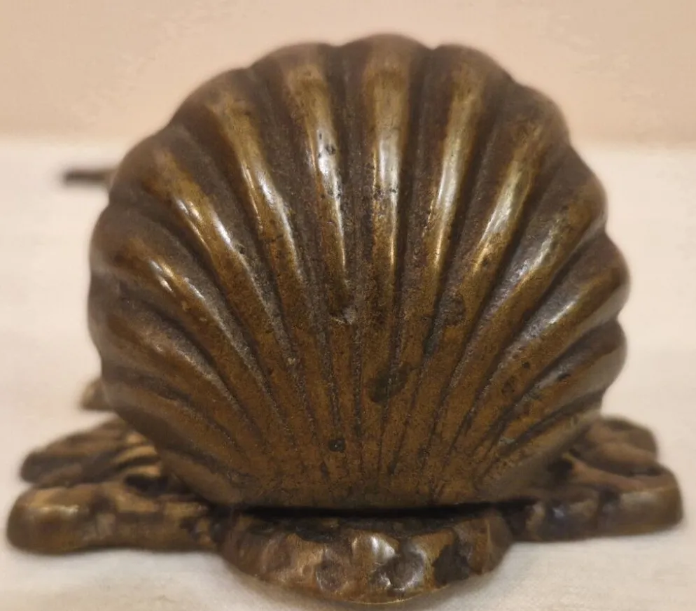 Bénitier en bronze d'époque fin XIXe