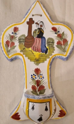 Bénitier faïence de Quimper Henriot XXe