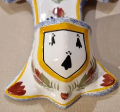 Bénitier faïence de Quimper Henriot XXe