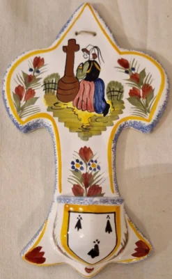 Bénitier faïence de Quimper Henriot XXe