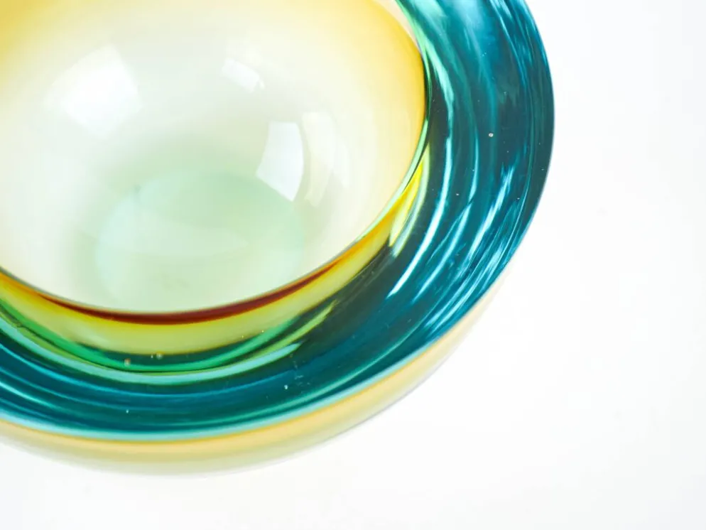 Bol en verre, verre de Murano, années 1970, fabriqué en Italie