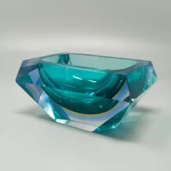 Bol / vide-poches en verre Murano Sommerso de Flavio Poli pour Seguso des années 1960, style moderne du milieu du siècle.