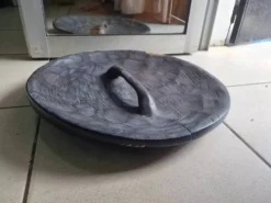 Bouclier africain traditionnel Bamiléké du Cameroun