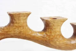 Bougeoir anthroposophique en bois sculpté