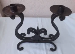 Bougeoir en fer forgé