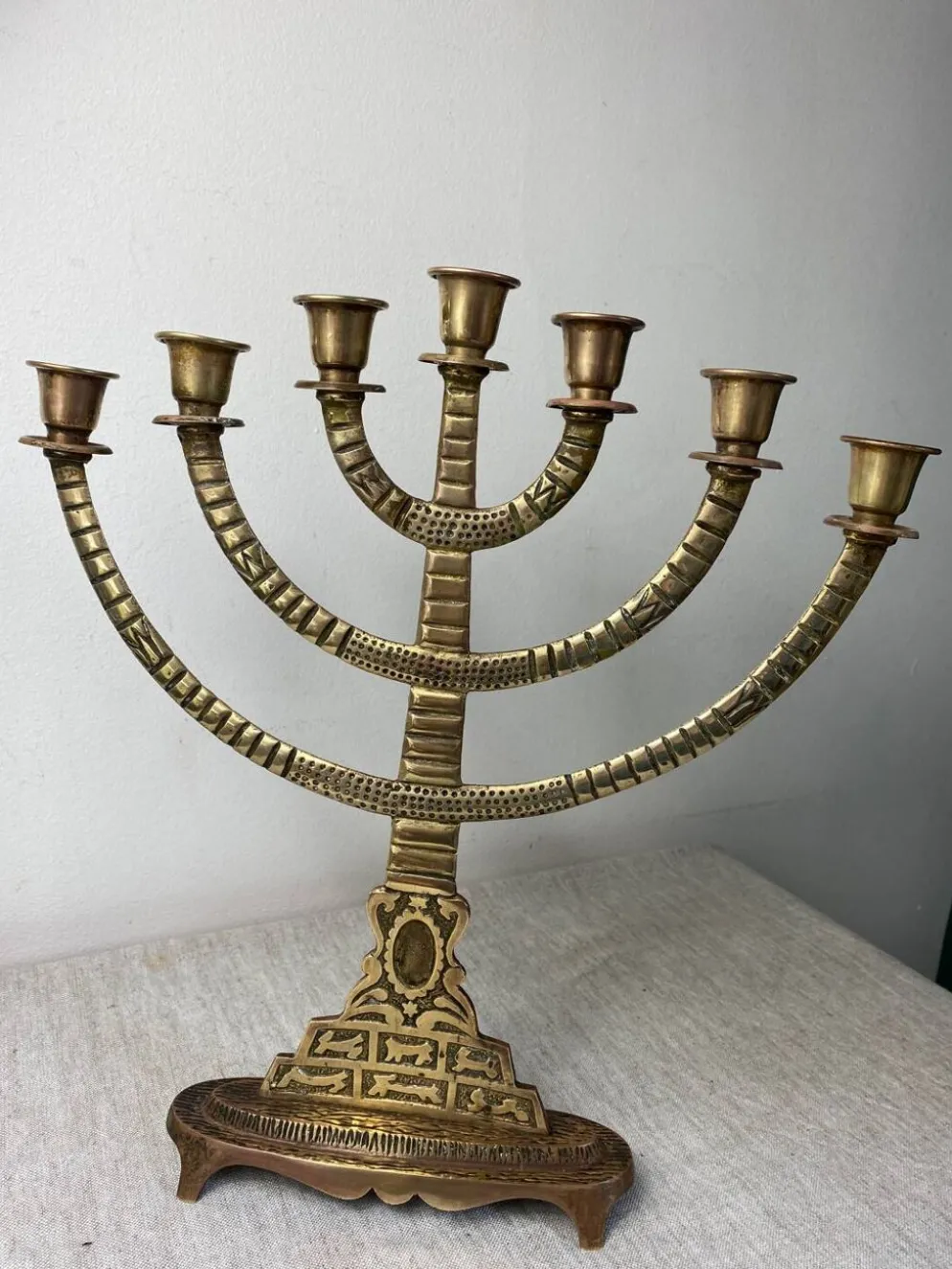 Bougeoir, Menorah à sept branches