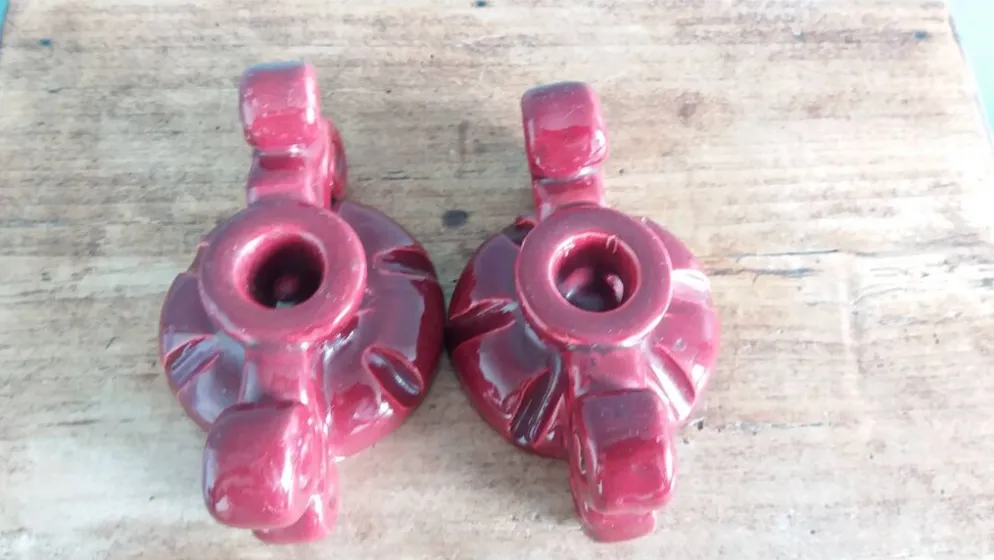Bougeoirs en céramique artisanale bordeaux