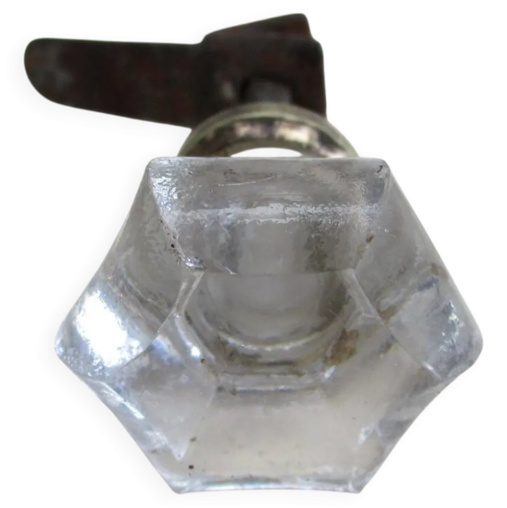 Bouton de meuble ancien en verre