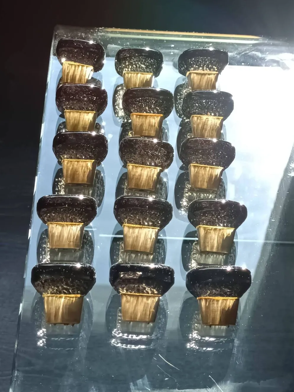 Boutons de meuble en verre pressé ( lot de 15)
