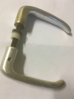 Béquilles de porte en aluminium