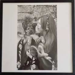 Brigitte Bardot, reproduction offset vintage noir et blanc encadrée 53 cm