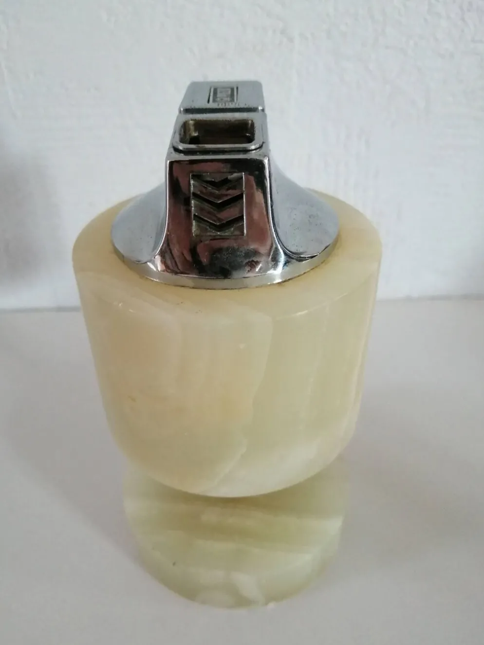 Briquet de table piezo onyx et métal doré, kogen 1970-1980