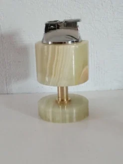 Briquet de table piezo onyx et métal doré, kogen 1970-1980
