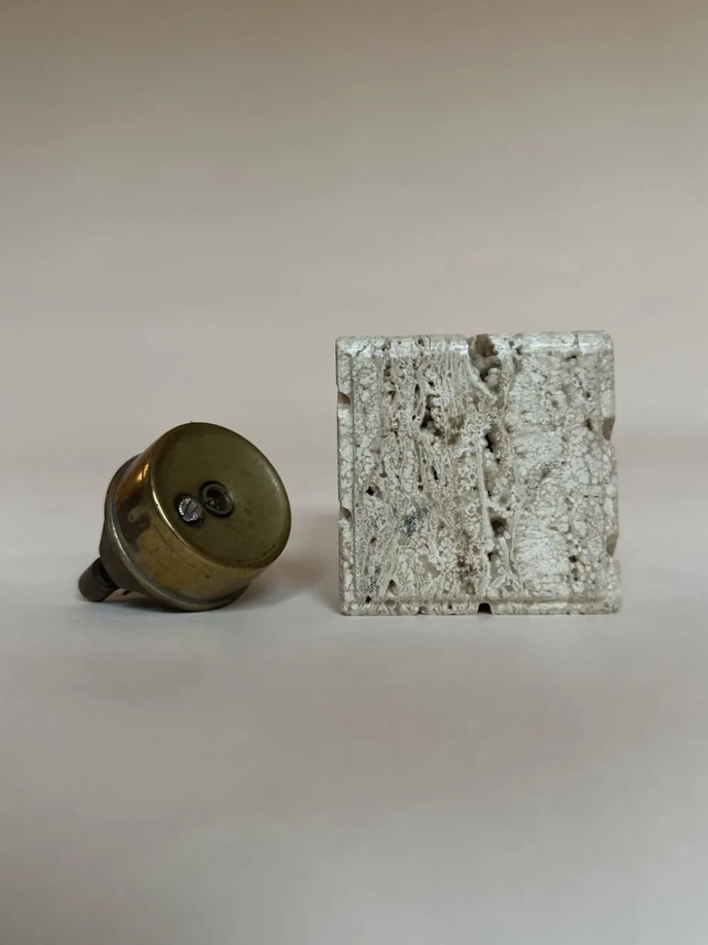 Briquet en travertin Cerri Nestore