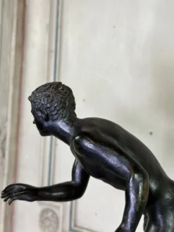 Bronze Grand Tour, un des deux coureurs de la Villa des Papyri, patine noire vers 1880