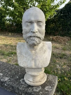 Buste ancien en plâtre, début XXeme