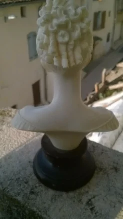 Buste de dame