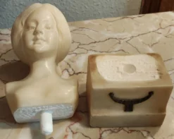 Buste de femme en albâtre