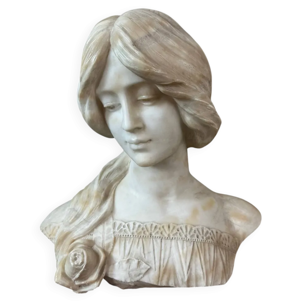 Buste de femme en marbre