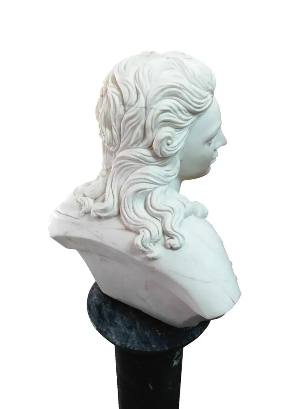 Buste de femme en marbre, 20ème siècle