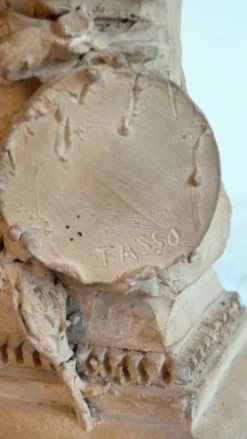 Buste de femme en terre cuite signé Torcuato Tasso Y Nadal