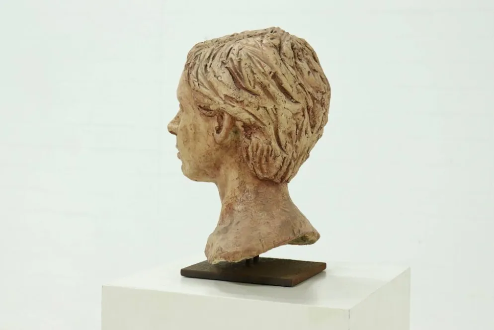 Buste de femme sculpté en studio, années 1970