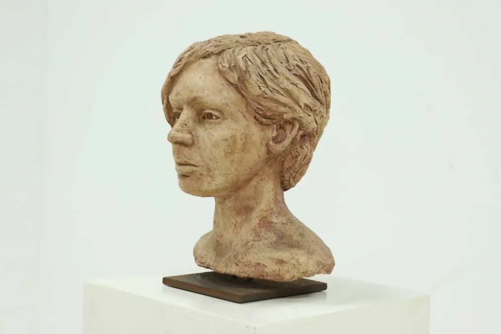 Buste de femme sculpté en studio, années 1970