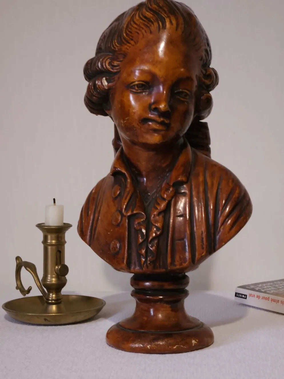 Buste de jeune homme en plâtre ancien