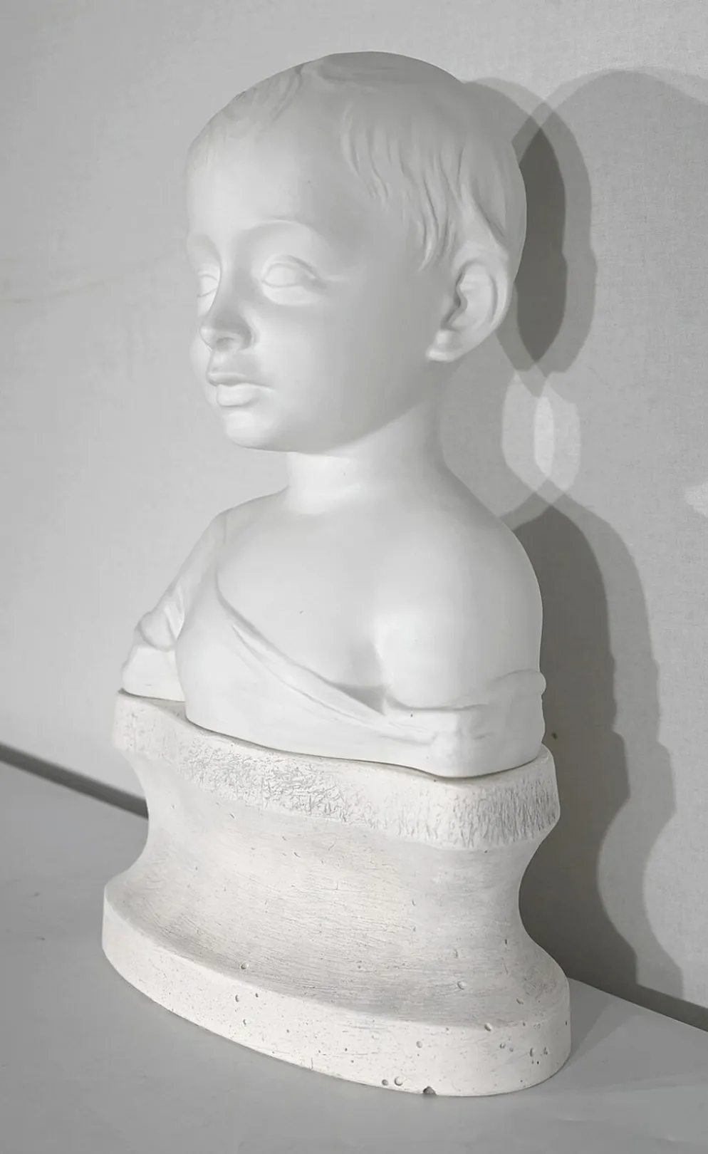 Buste d’enfant en biscuit de limoges – début xxe