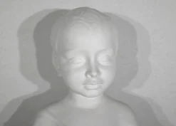Buste d’enfant en biscuit de limoges – début xxe
