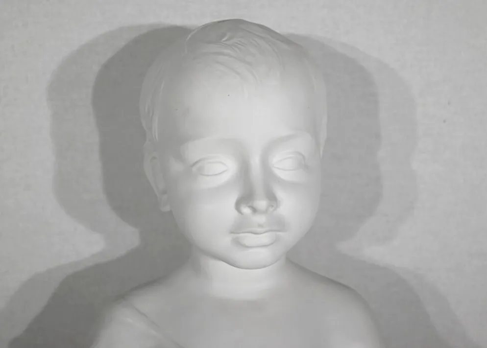 Buste d’enfant en biscuit de limoges – début xxe