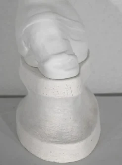 Buste d’enfant en biscuit de limoges – début xxe